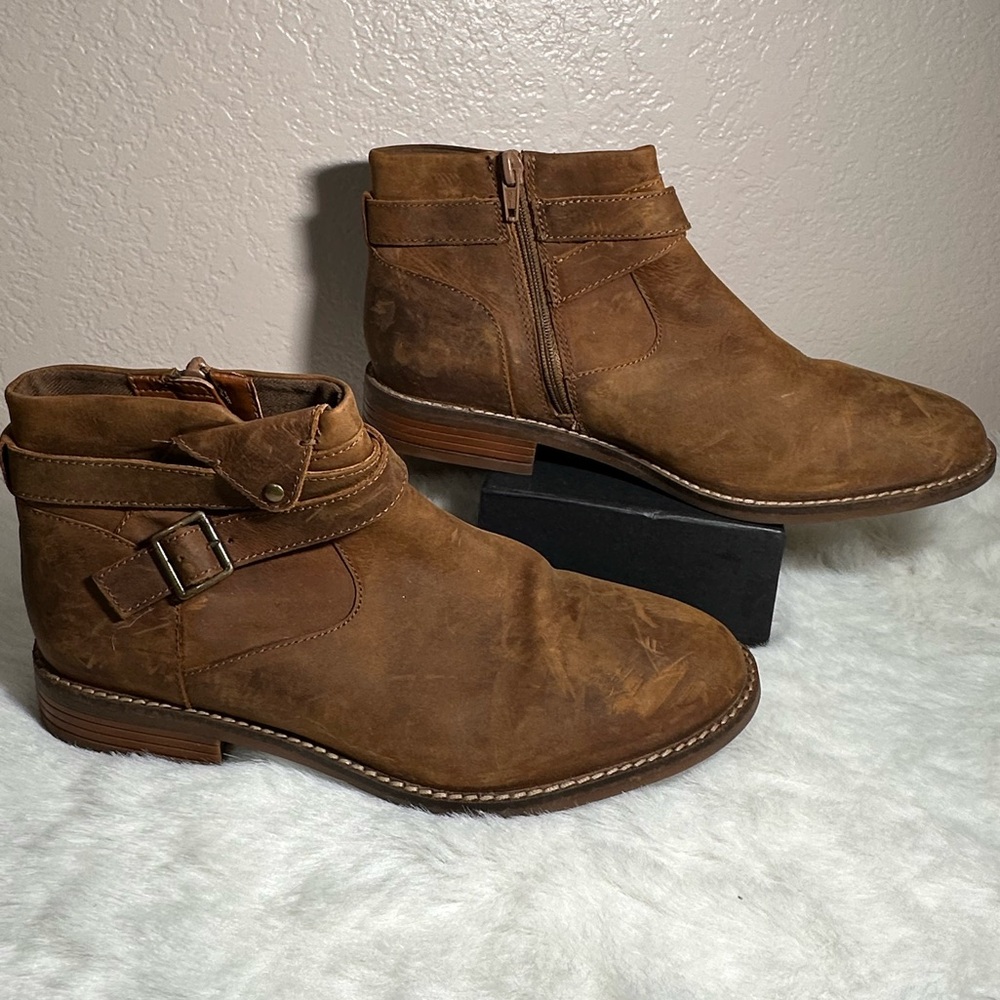 Clarks Brown (Tan) Suede Ankle Boots